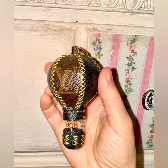 ‼️ LV monogram Custom Air Balloon 🎈 charm handmade - Picture 5 of 11